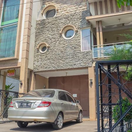 Hotel Reddoorz Syariah Near Pasar Modern Cikopo Karawang Exteriér fotografie