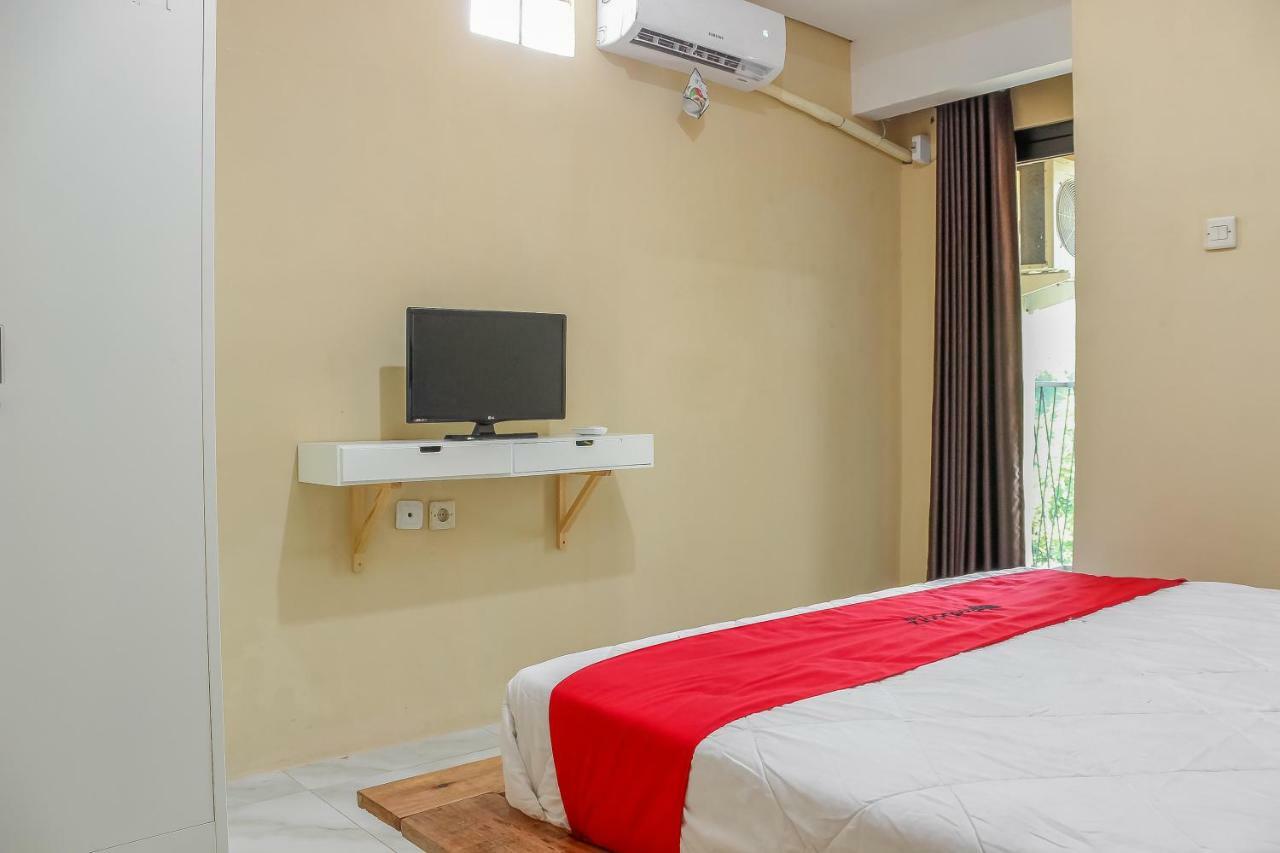 Hotel Reddoorz Syariah Near Pasar Modern Cikopo Karawang Exteriér fotografie