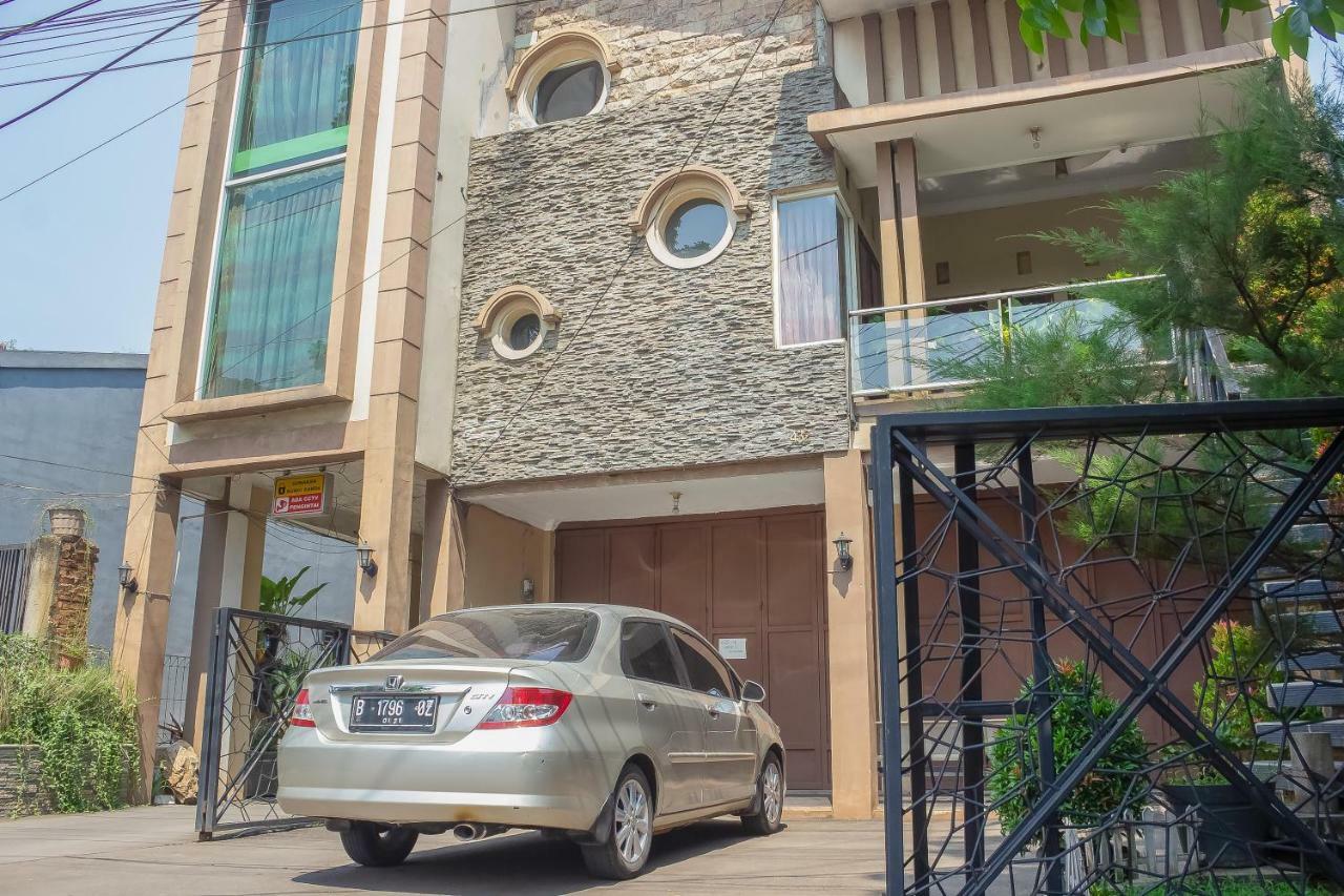 Hotel Reddoorz Syariah Near Pasar Modern Cikopo Karawang Exteriér fotografie